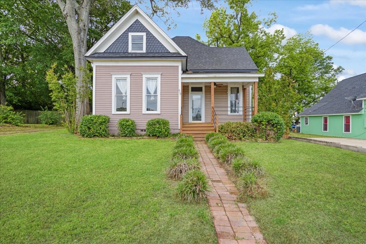 310 E 3rd Street, Mt Pleasant, TX 75455
