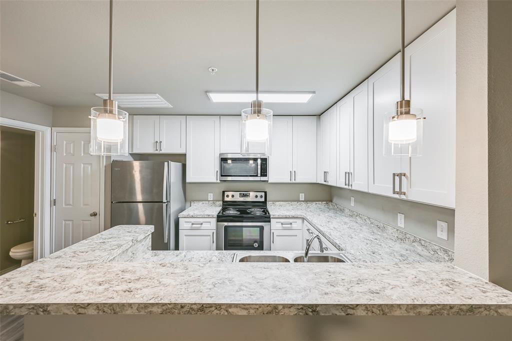 6108 Abrams Road 512 — photo