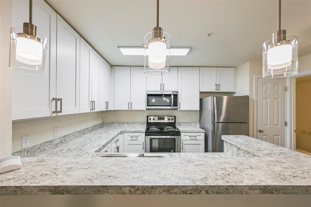6108 Abrams Road 514 — photo