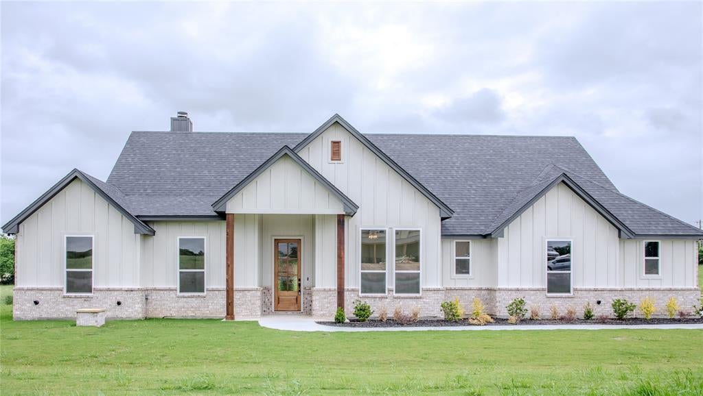 204 Sweetgrass Drive — photo