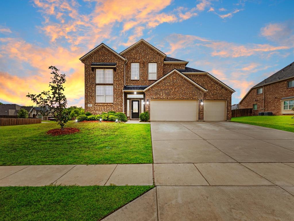 614 Woodridge Drive — photo