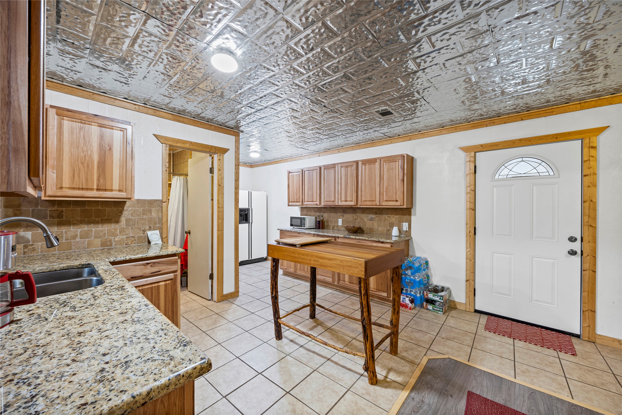 153 Center Loop, Whitney, TX 76692 — photo 3