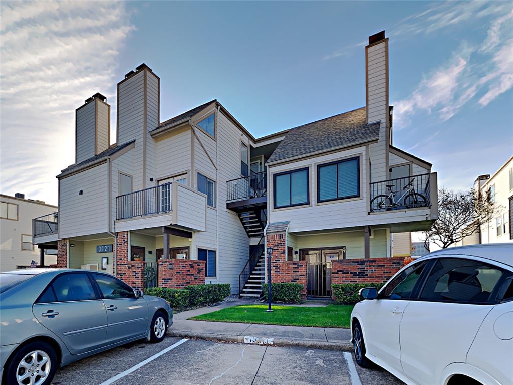 3121 Sondra Drive 208 — photo
