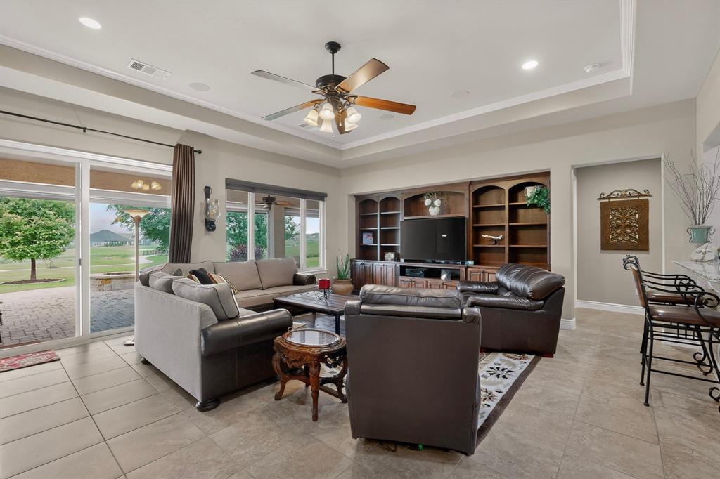 9524 Crestview Drive — photo