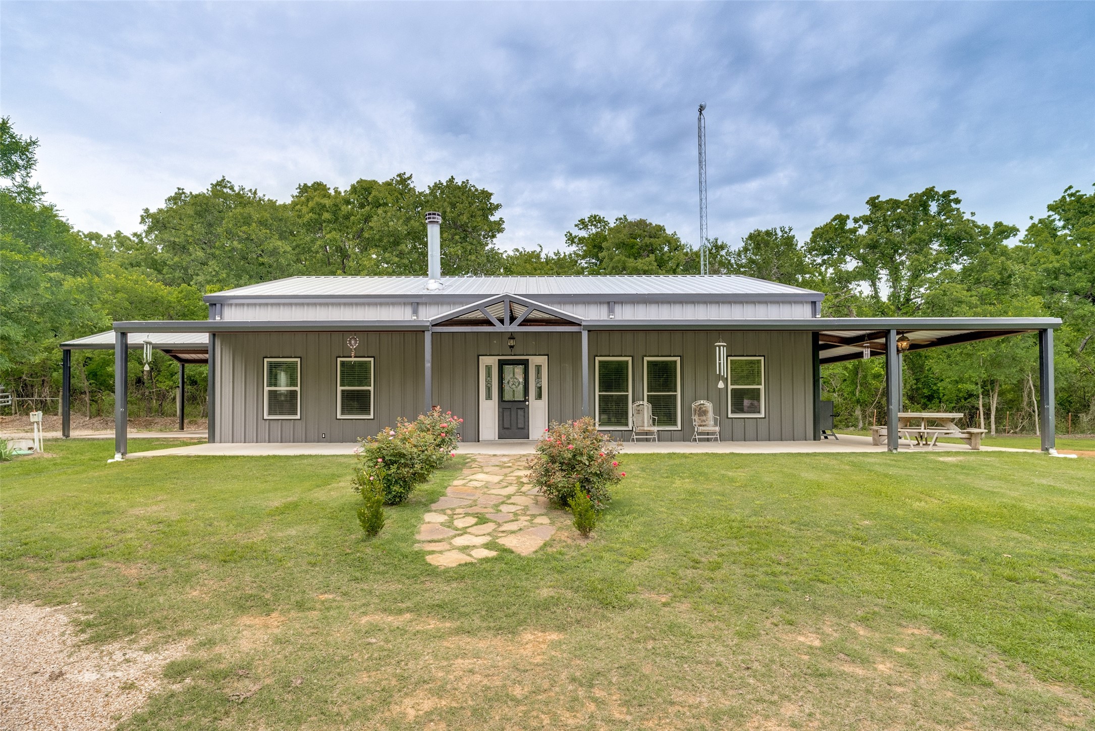 5115 County Road 423 — photo