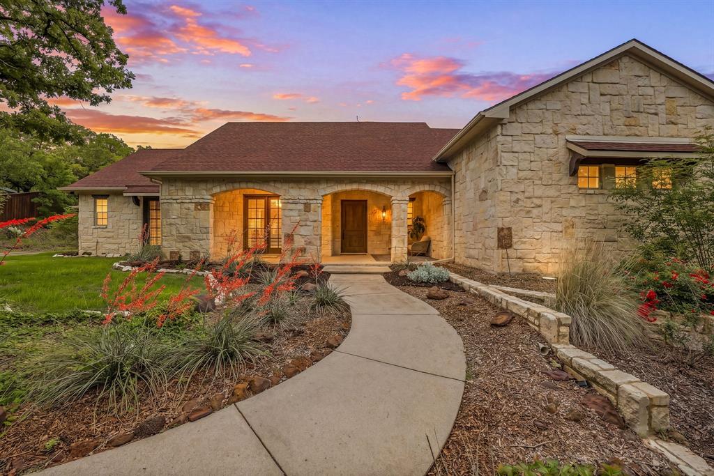 6436 Valley Creek — photo