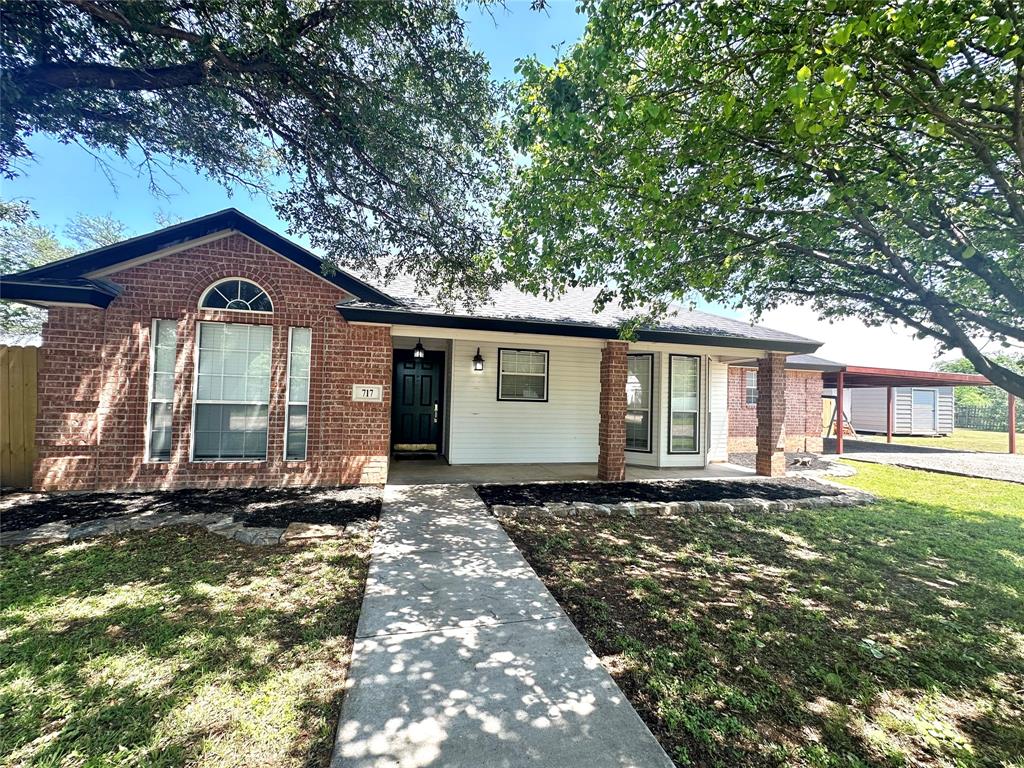 717 Groves Road — photo