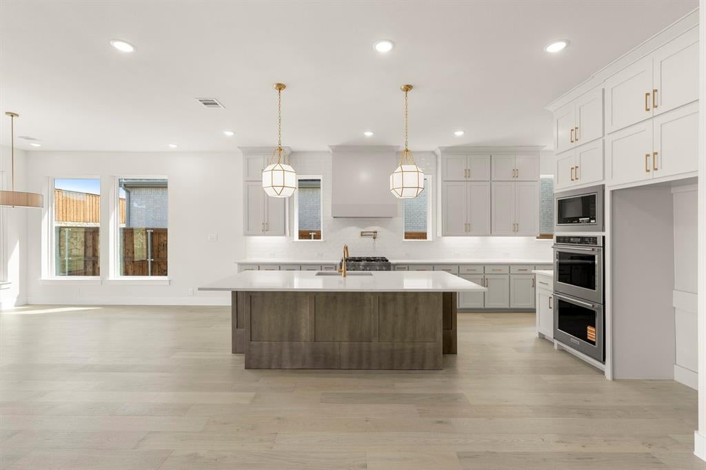 521 Twilight Drive — photo