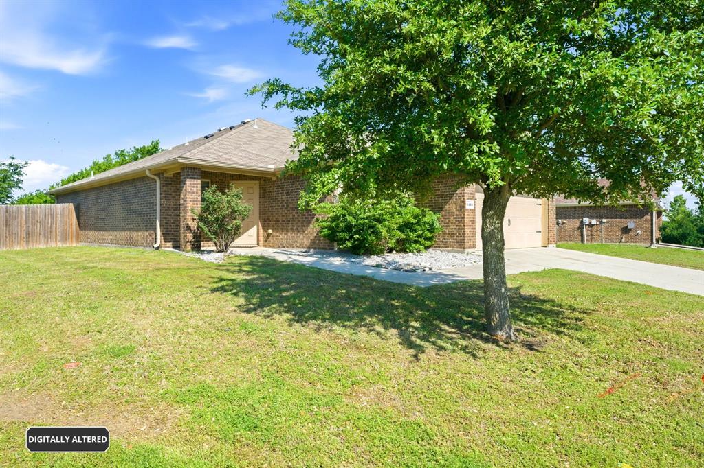 1413 N Houston Street — photo