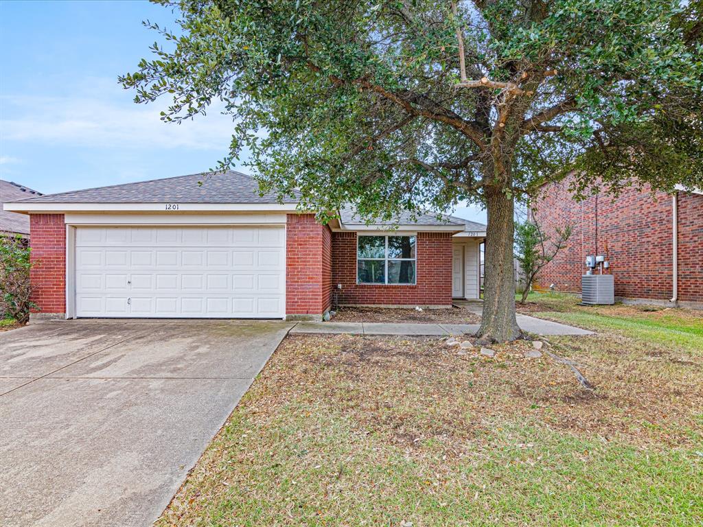 1201 Vicksburg Drive — photo