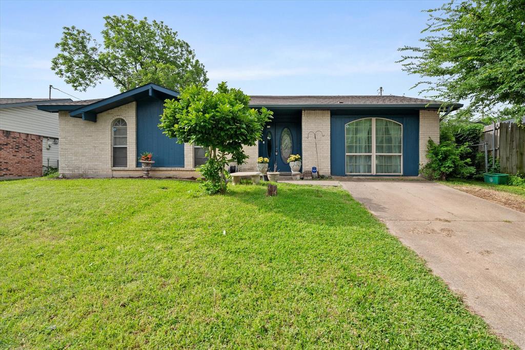 609 Columbine Lane — photo