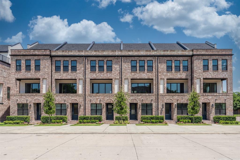 2401 Canton Street 1005 — photo
