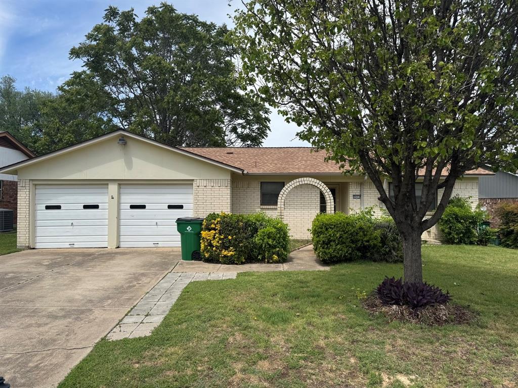 5633 Macdougall Drive — photo