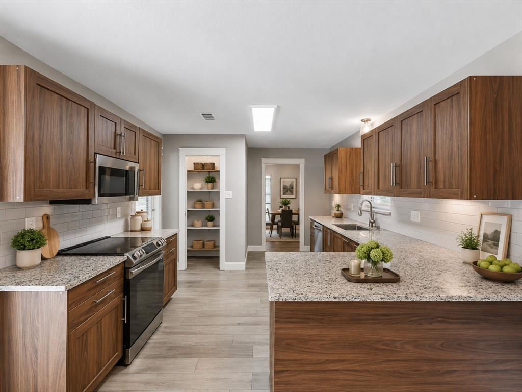 1400 Crescent Drive — photo