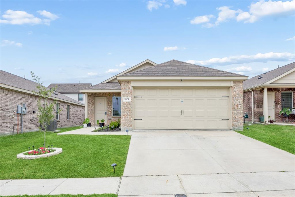 1577 Forge Pond Lane — photo