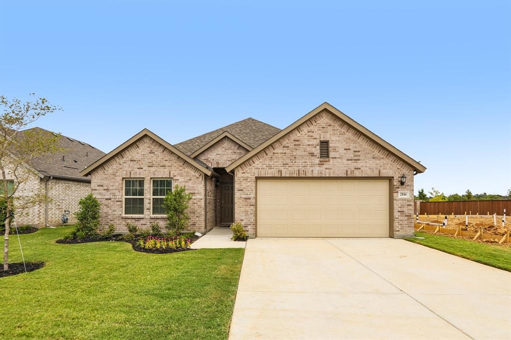 2816 Tamarack Lane — photo