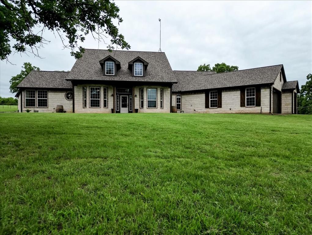 318 E Lone Star Road — photo