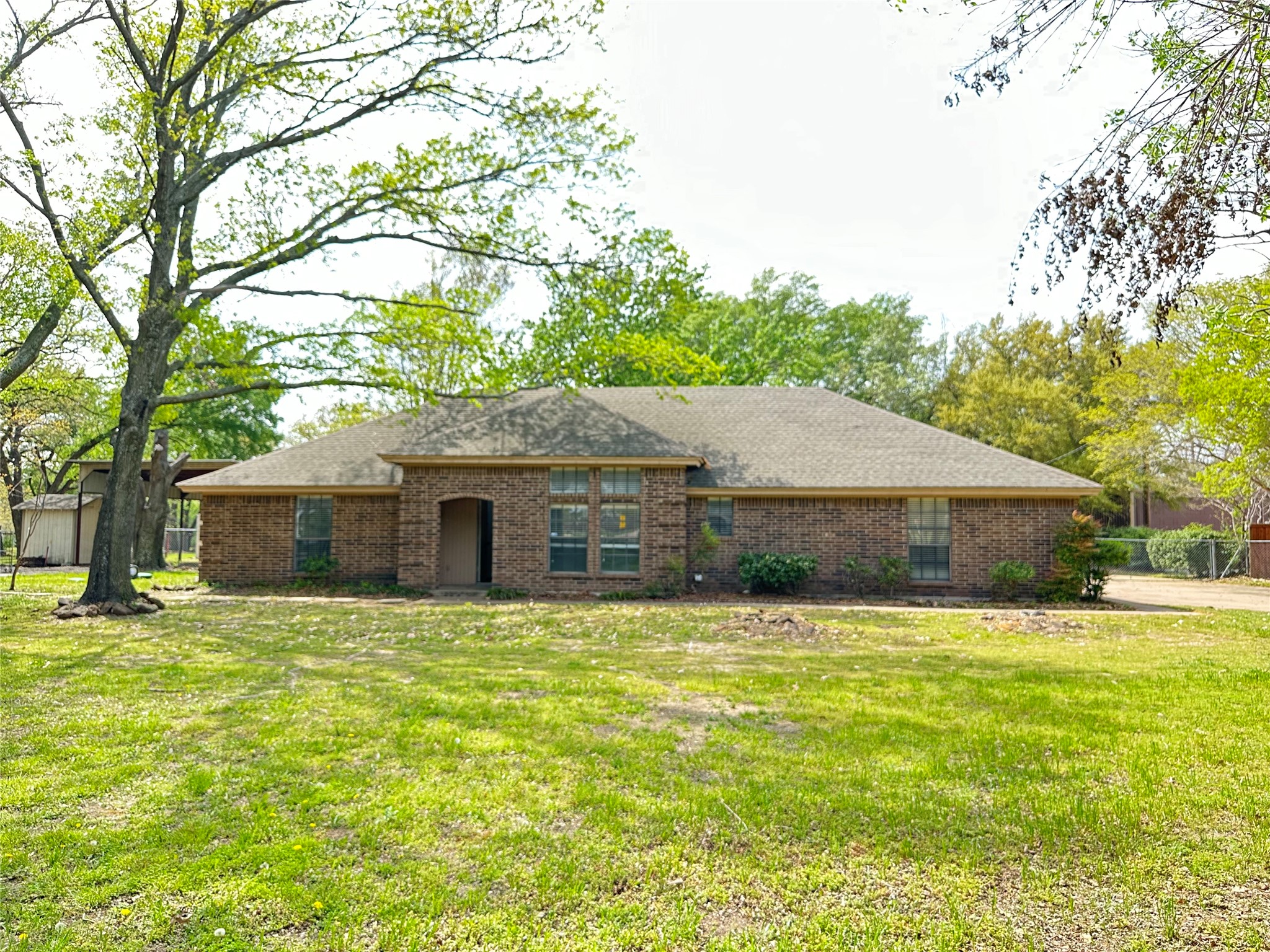 228 S Pearson Lane — photo