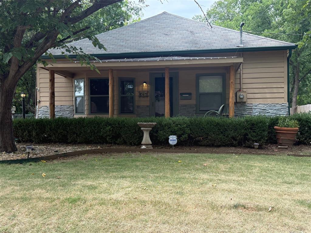 643 E South Street — photo