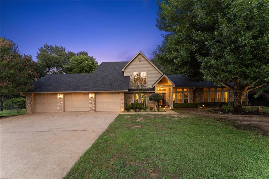 1408 E Lake Drive — photo