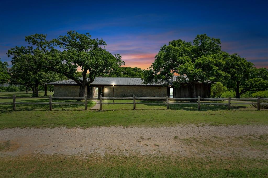 3377 Lodge Creek Road — photo