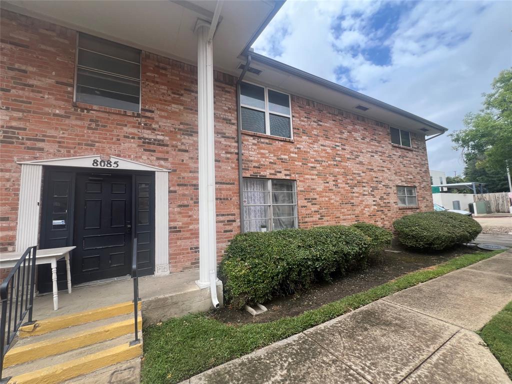 8085 Meadow Road 226 — photo
