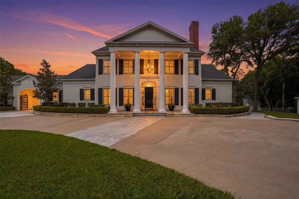 8185 FM 1187 W — photo