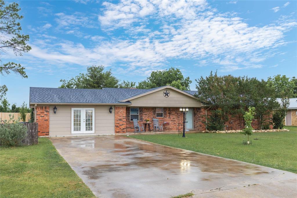 205 Longhorn Dr — photo