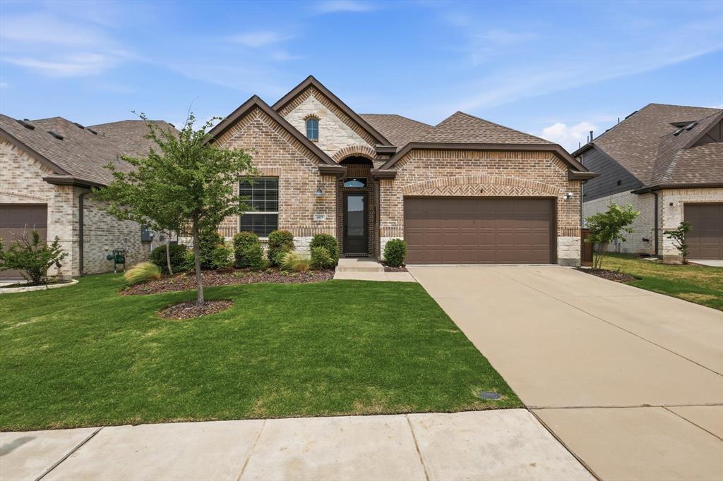 405 Hummingbird Drive — photo