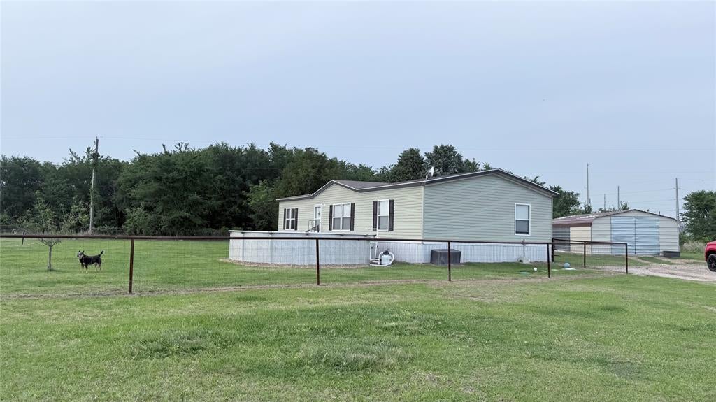 190 Railroad Drive — photo