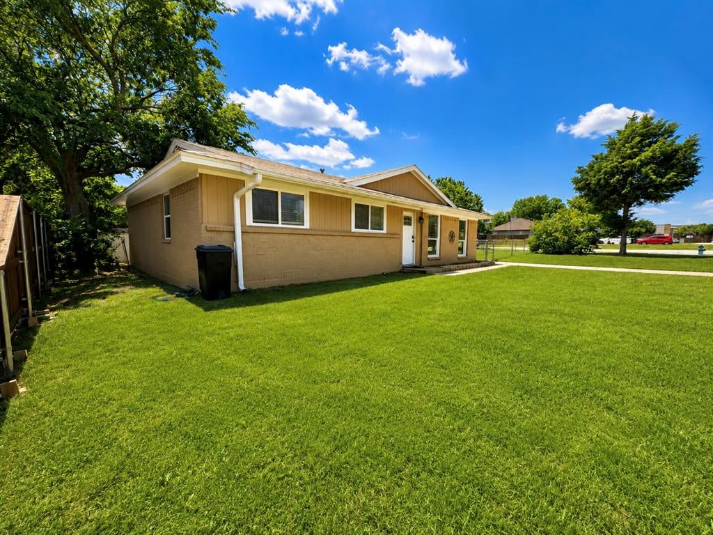 730 Rolling Ridge Lane — photo