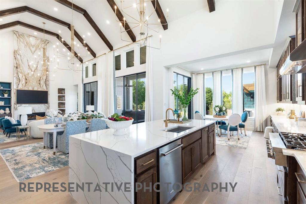 2925 Thatcher Street — photo