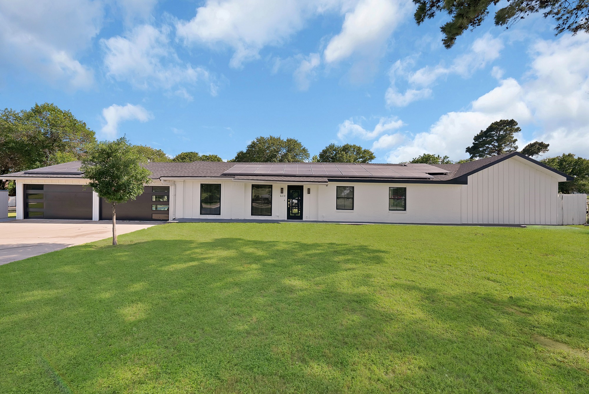 620 E 6Th Street, Springtown, TX 76082 — photo 2