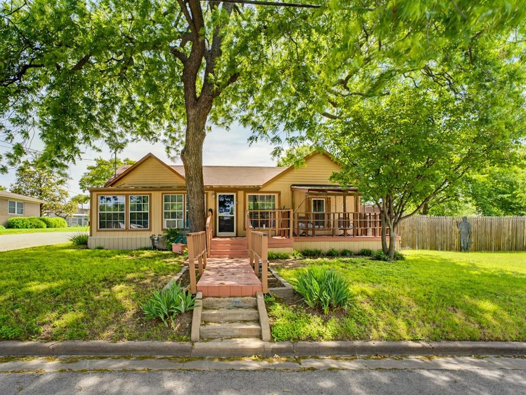 601 S Miller Street — photo