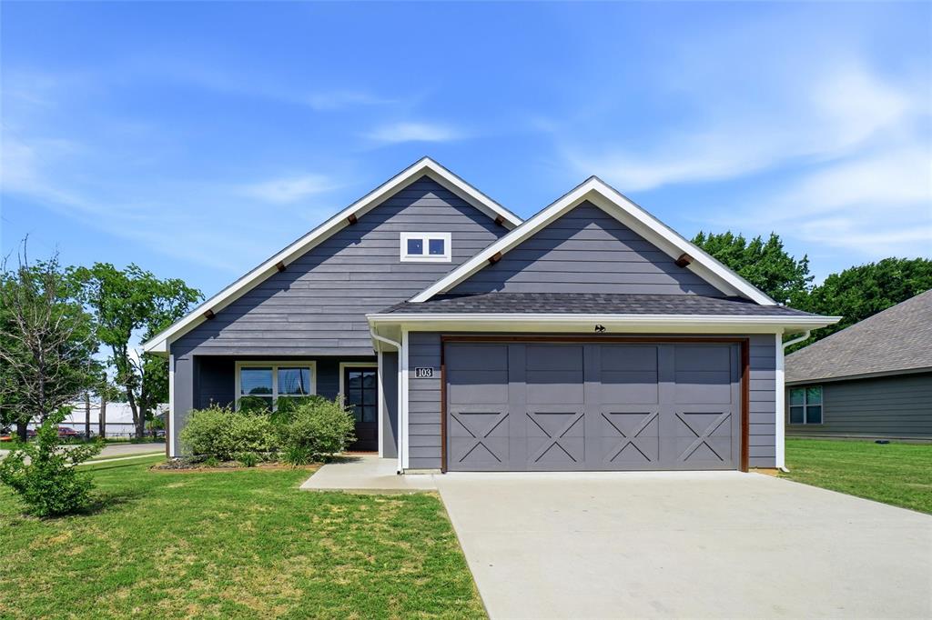 103 Clover Circle — photo