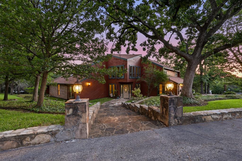 122 Brookdale Drive — photo