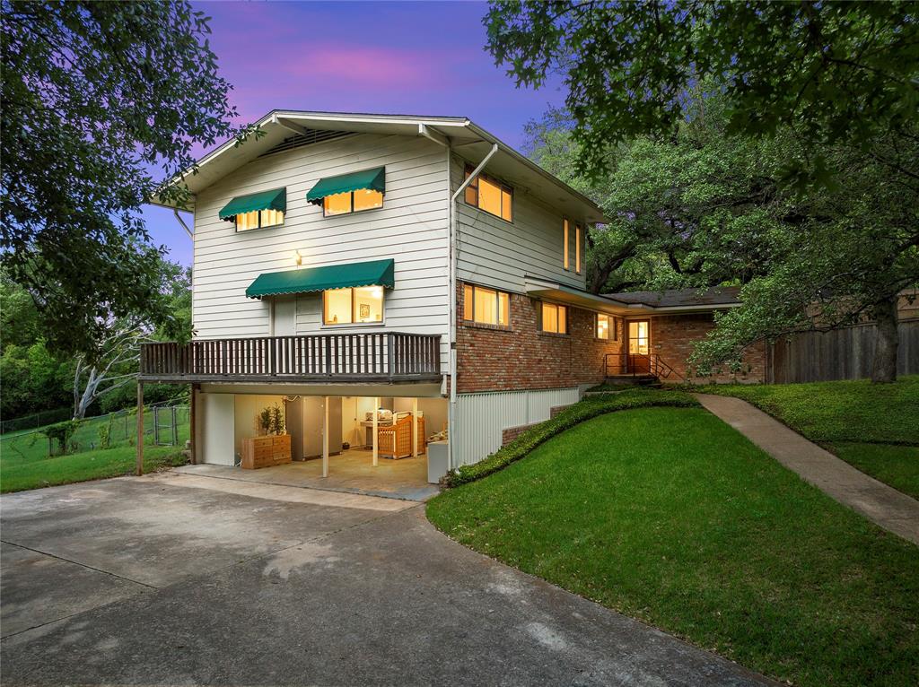 2425 Wendy Lane — photo