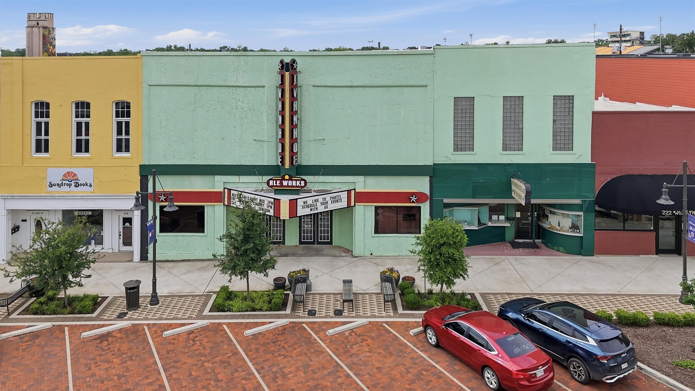 218 W Main Street — photo