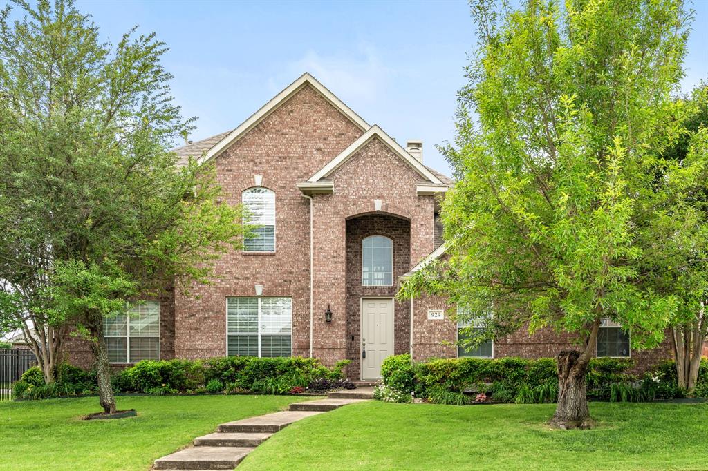929 Brentwood Drive — photo