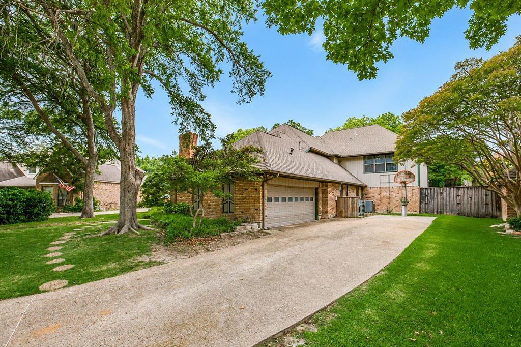 6610 Lake Shore Drive — photo