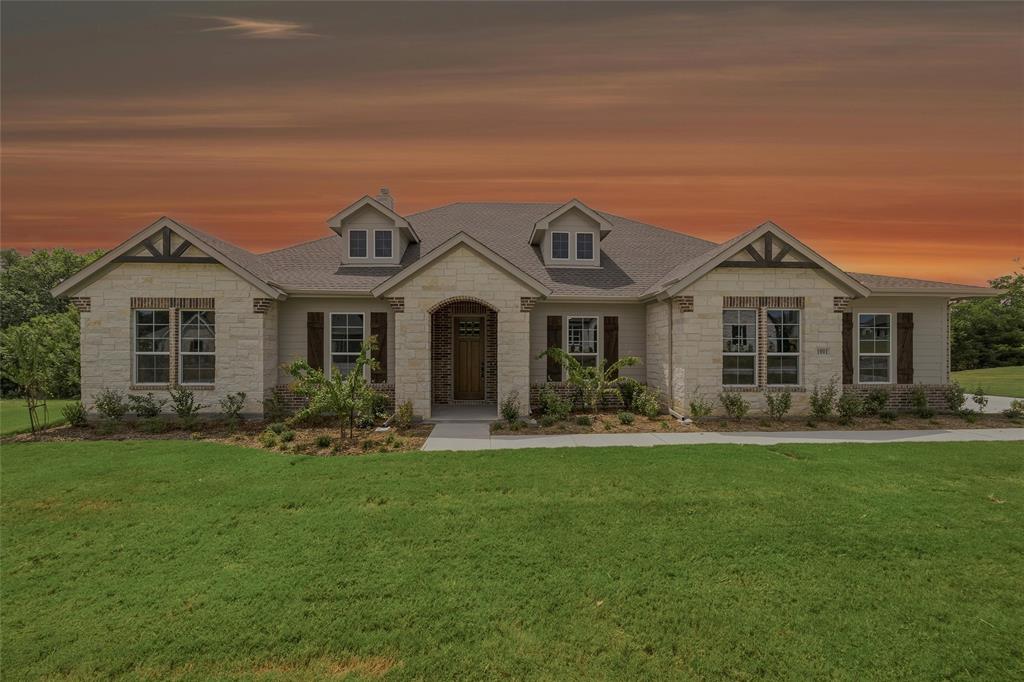 1001 Perrin Lane — photo