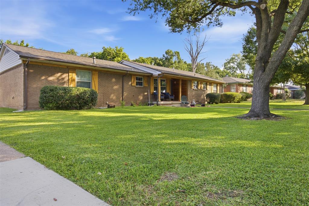 1609 Comanche Trail — photo