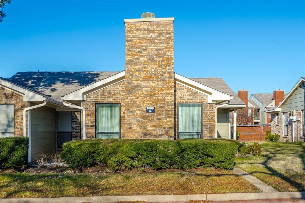 1809 Spring Creek Parkway W C2 — photo