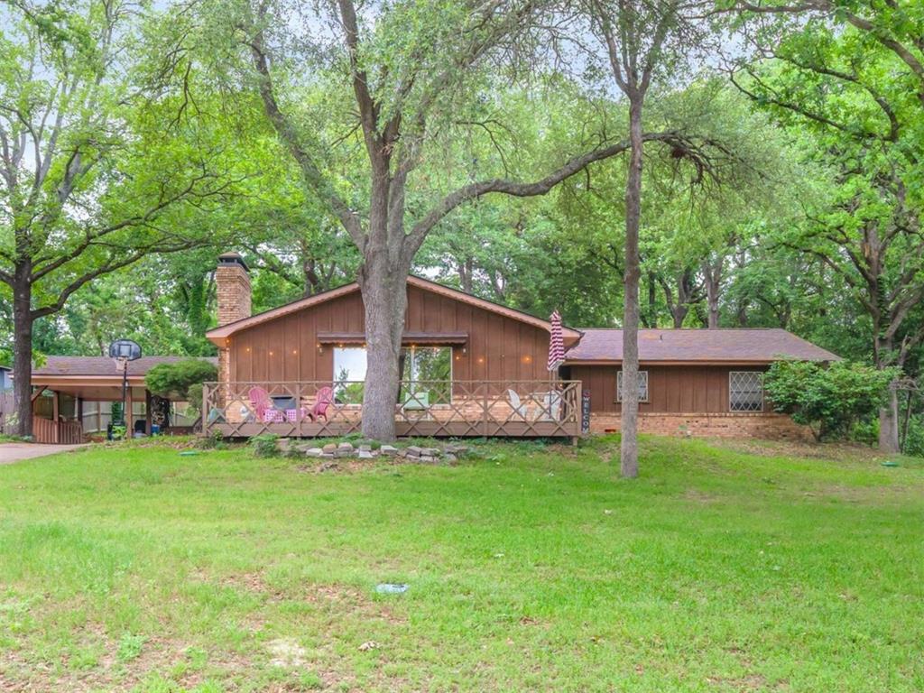 529 Woodside Drive — photo