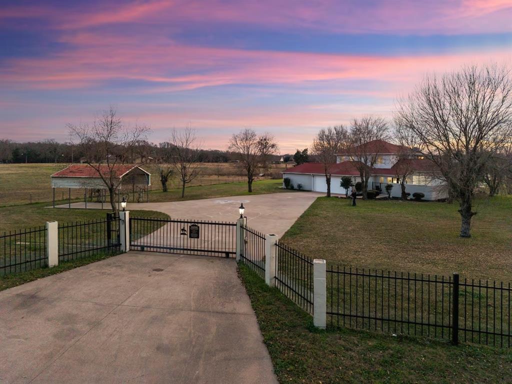 8862 County Road 4028 — photo