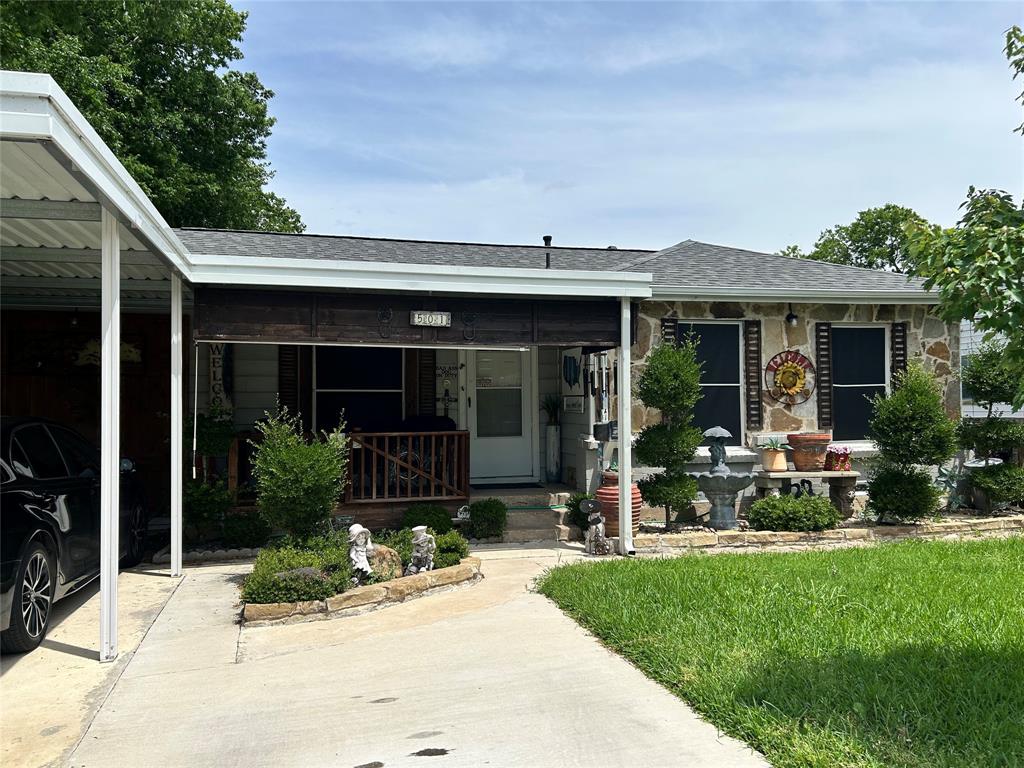 501 E Holley Street — photo