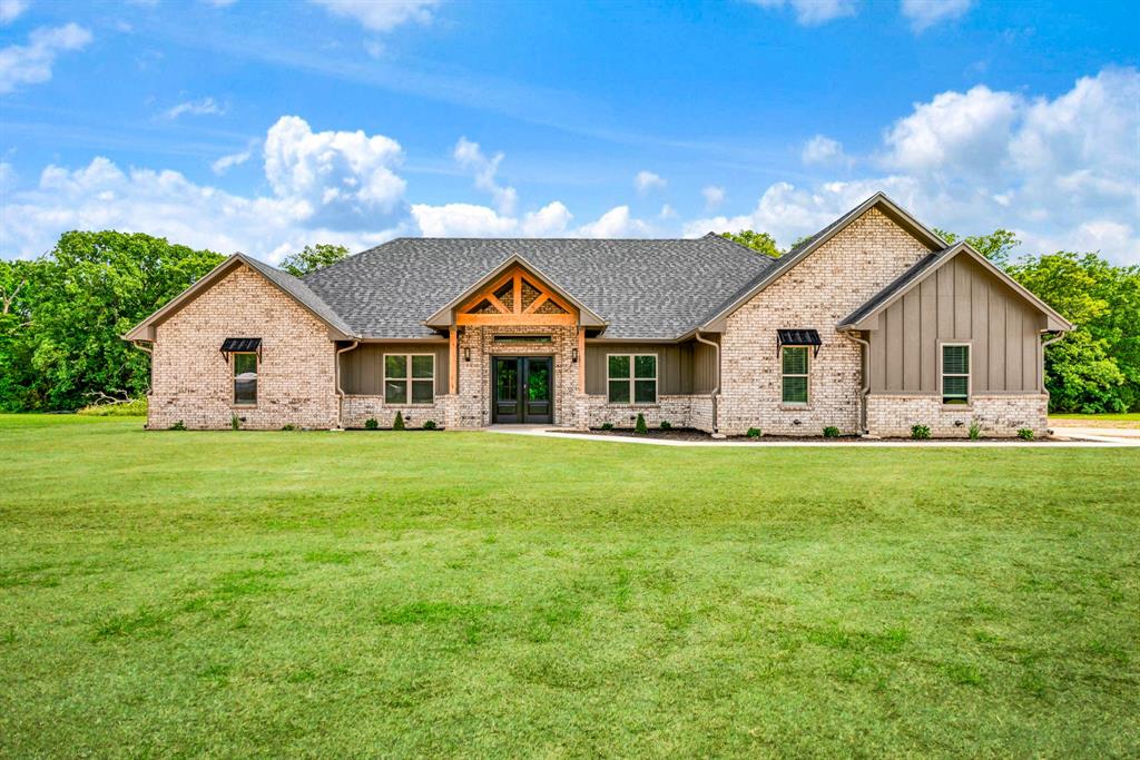 250 Private Road 45855 — photo