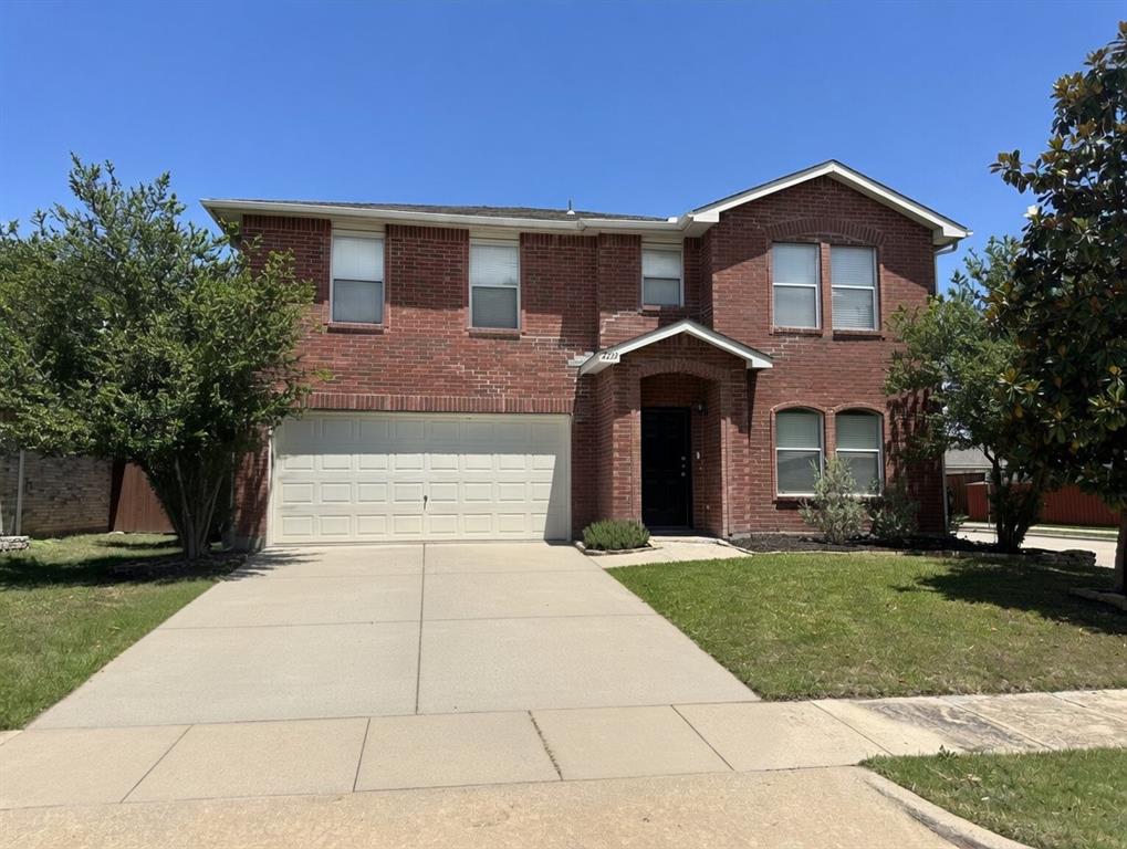 2233 Chestnut Drive — photo