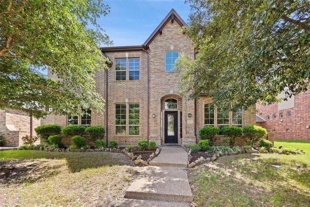 1010 Burnet Drive — photo
