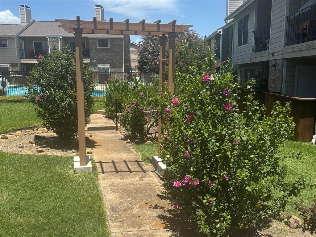 4748 Old Bent Tree Lane 1707 — photo